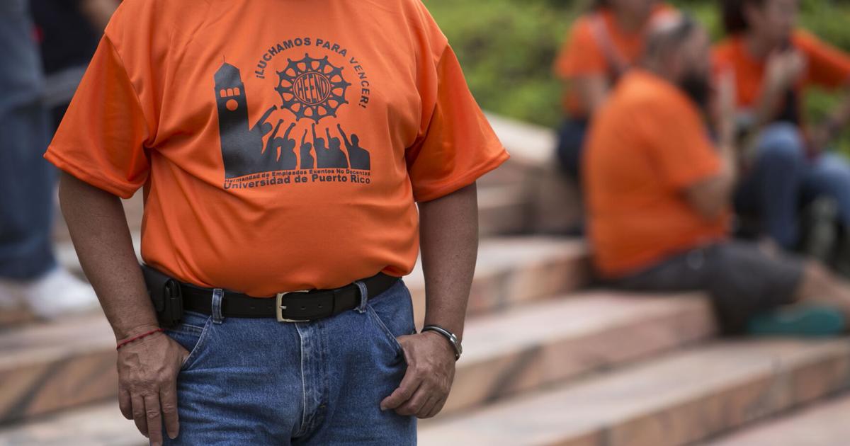 Empleados no docentes de la UPR protestan en los 11 recintos por incumplimiento de convenio colectivo