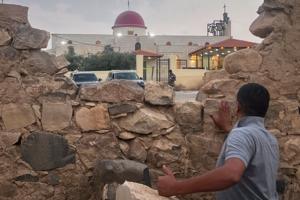 Imagen del artículo de El Vocero: Siete muertos, 40 heridos en ataque a iglesia en Jordania