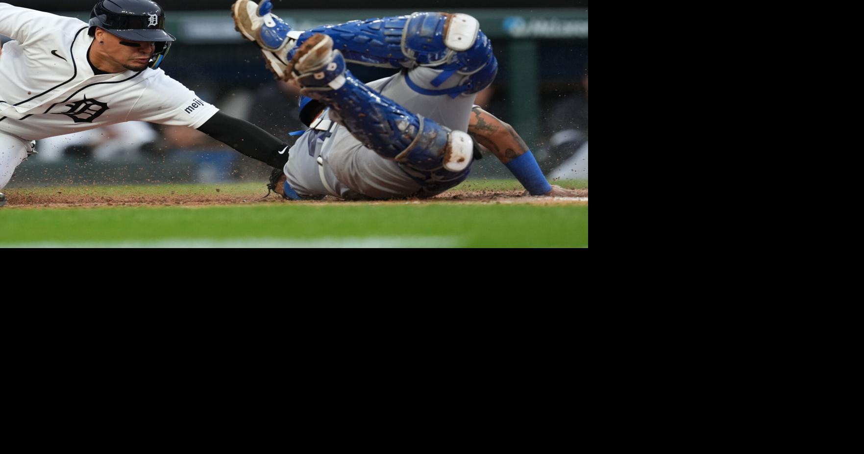 La "magia" de Javier Báez aporta a triunfo de Detroit con espectacular jugada en el plato