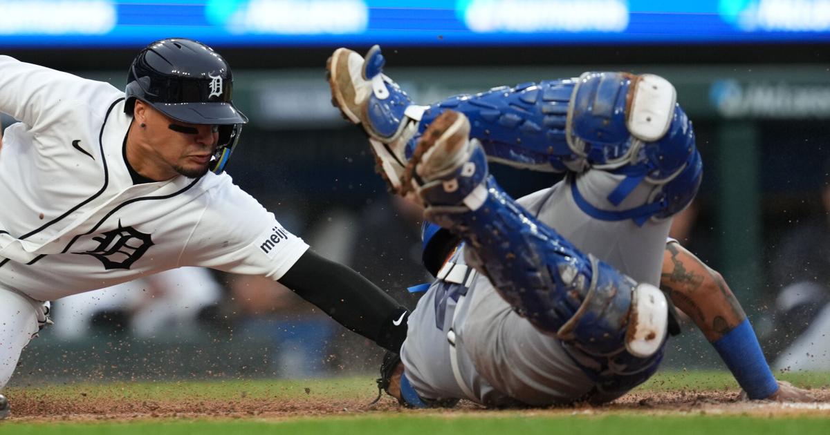 La "magia" de Javier Báez aporta a triunfo de Detroit con espectacular jugada en el plato