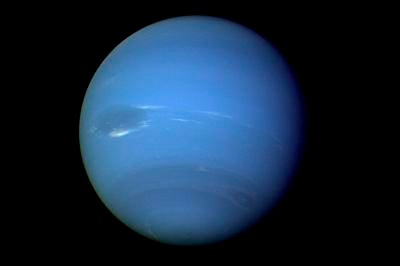 Astrónomos descubren nuevas y diminutas lunas alrededor de Neptuno y Urano