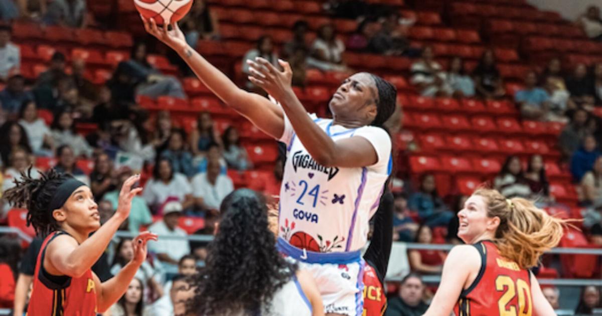 Gigantes de Carolina remontan ante Ponce en noche de homenaje a Rodsan Rodríguez