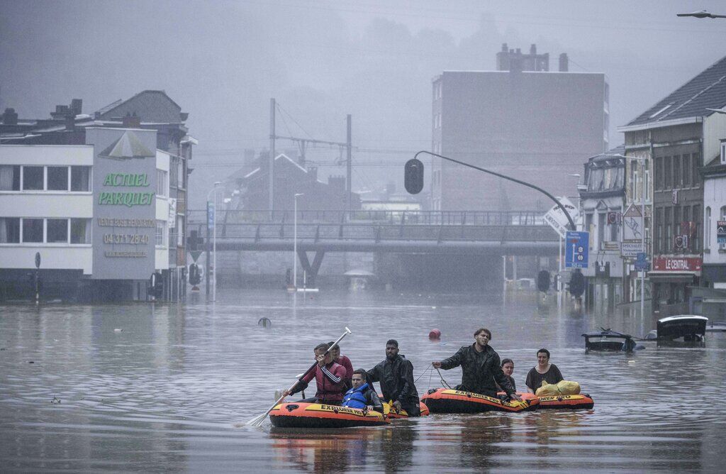 Las inundaciones en Europa resaltan urgencia climática, aseguran expertos - Vimarsana News