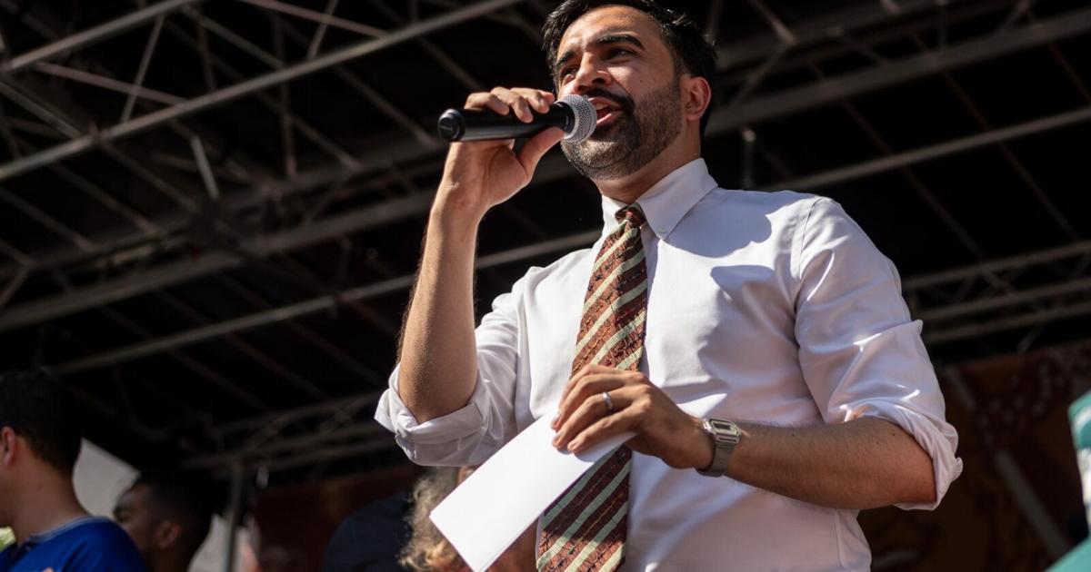 Alcalde de Nueva York denuncia "crisis de agua" en Puerto Rico durante el Toñita Fest