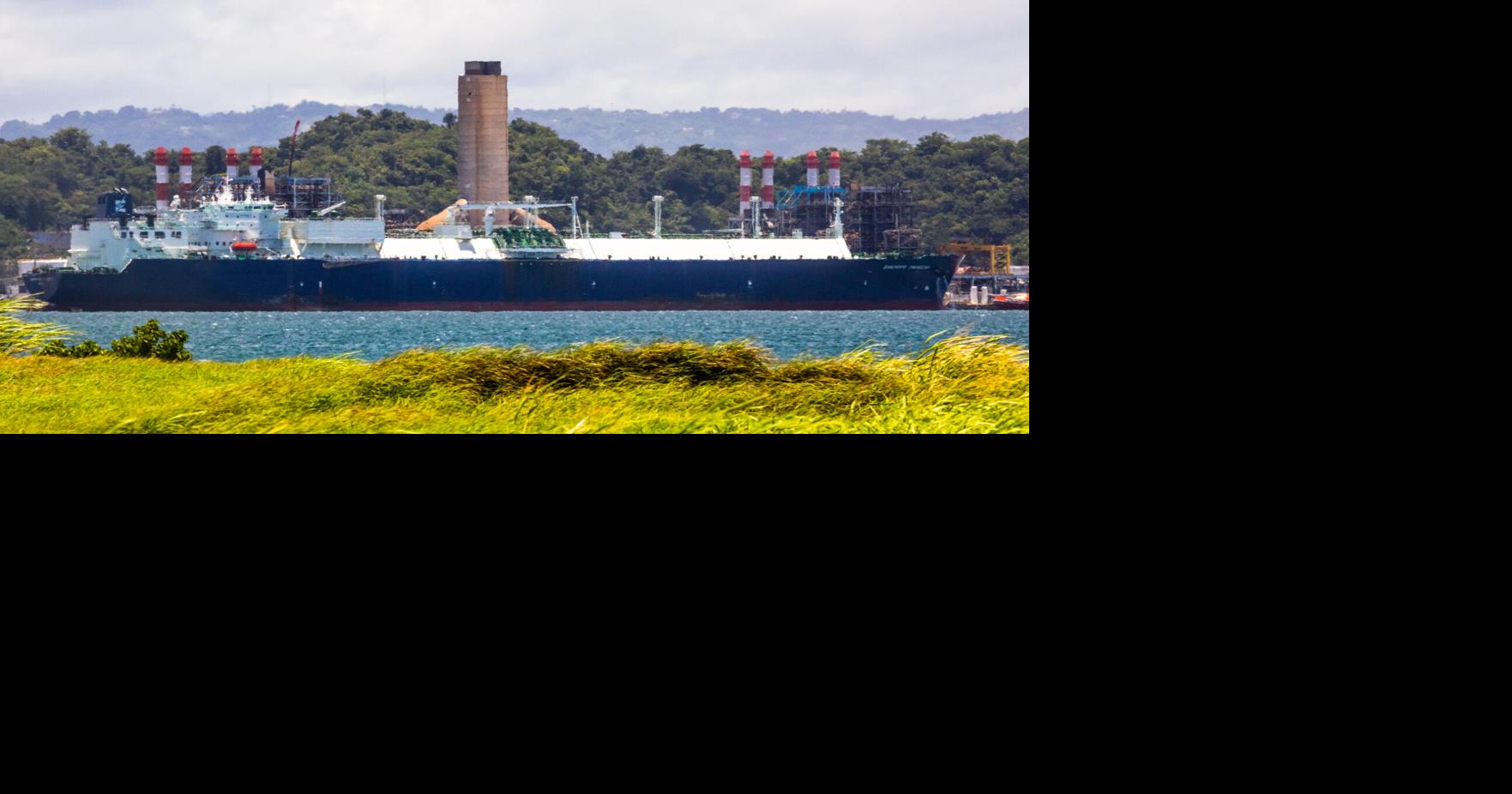 Jueza prohíbe entrada del AMUR River y amenaza a NFEnergía con desacato federal