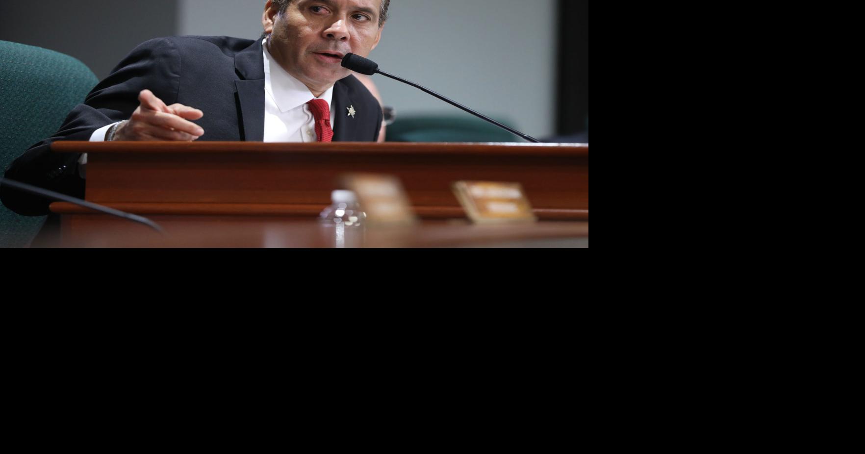 Representante 'Georgie' Navarro se ausentará de sesiones legislativas tras operación de rodilla