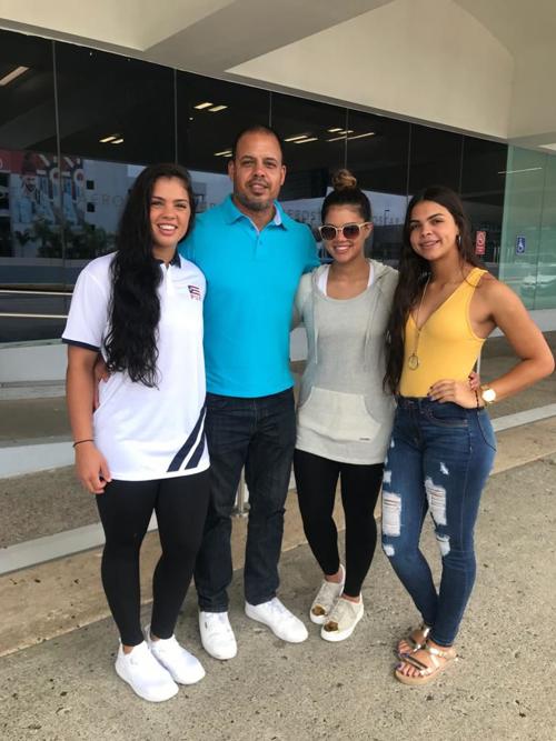 vr-09-14-030-Familia-FT.jpeg