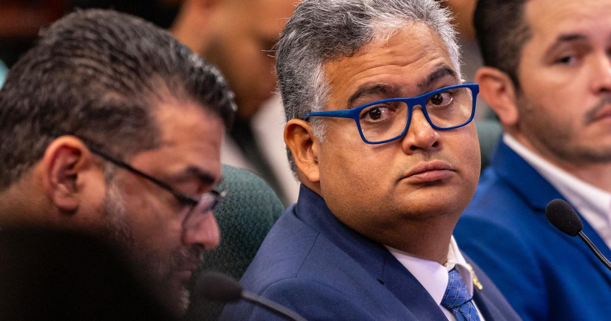 Atribuye "crisis de agua" a décadas de falta de mantenimiento