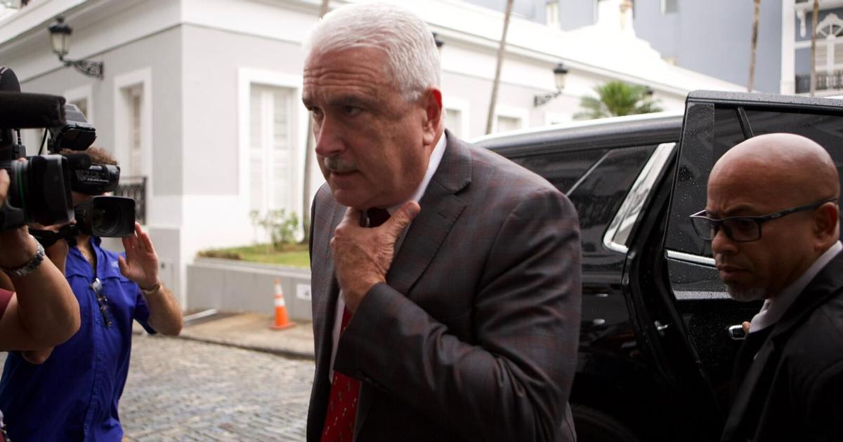 Rivera Schatz llega acompañado a su cita con la gobernadora en La Fortaleza