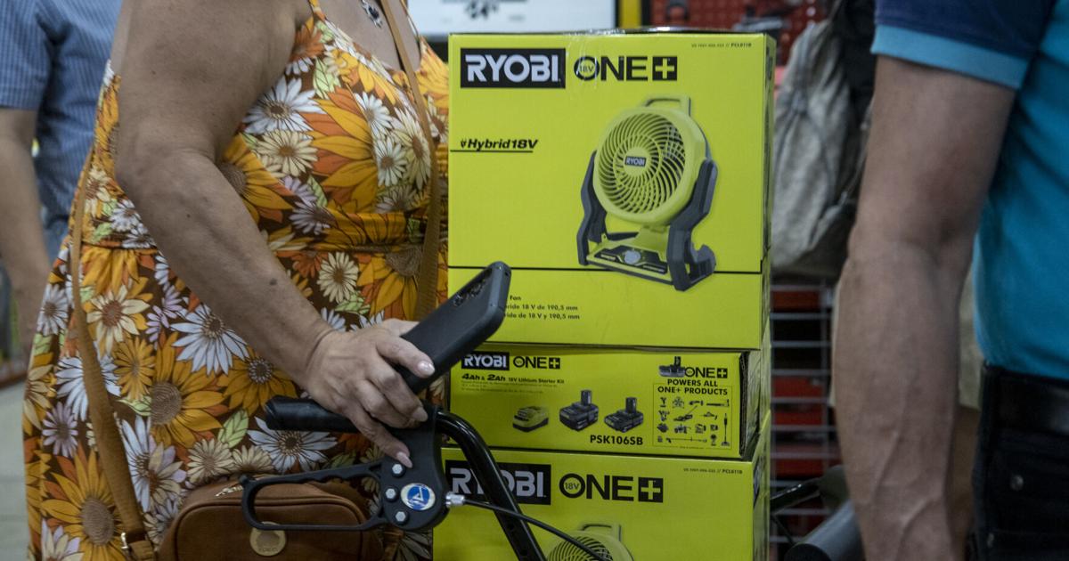 Expectativas mixtas con ventas sin IVU para temporada de huracanes