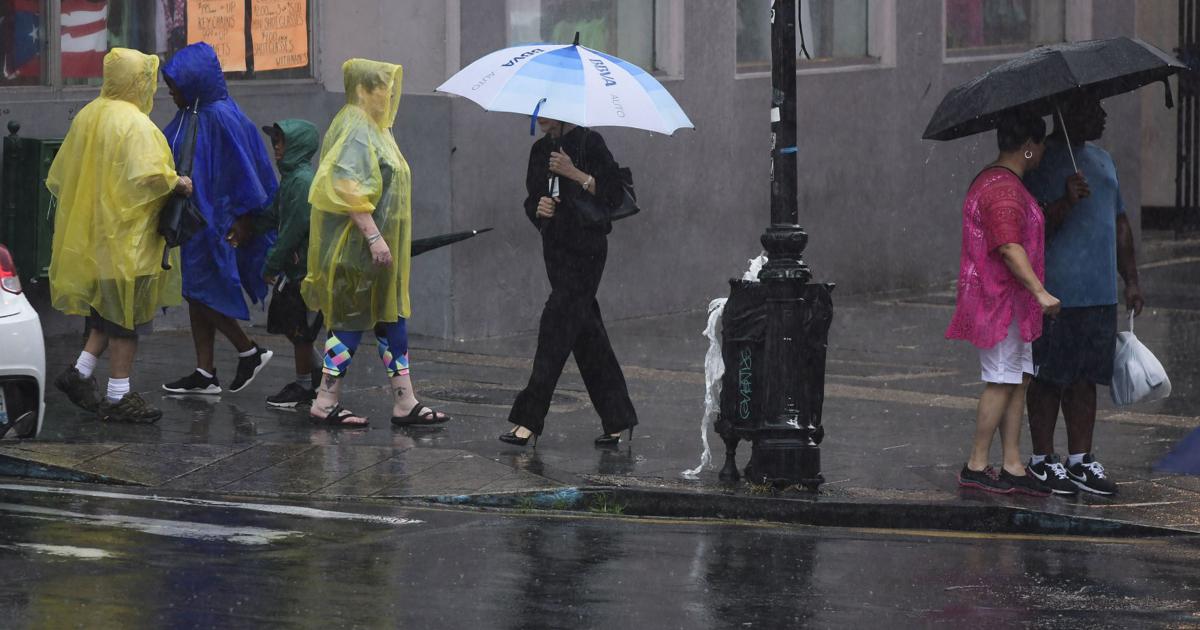 Onda tropical traerá más aguaceros y tronadas a Puerto Rico este domingo