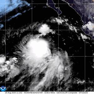 Las tormentas tropicales Juliette y Fernand avanzan sobre aguas abiertas en diferentes océanos