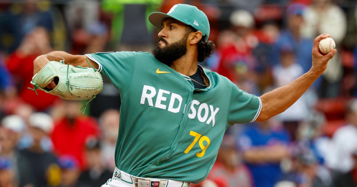Eddie Romero elogia la temporada de Raymond Burgos con los Medias Rojas de Boston