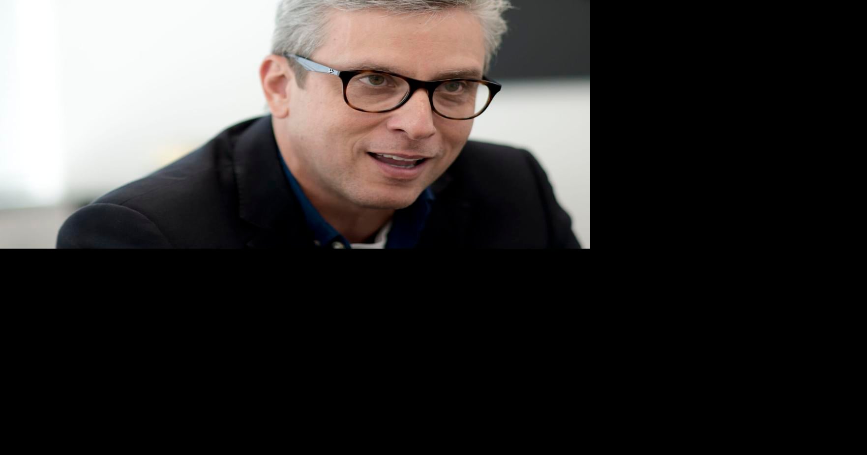 García Padilla defiende siembra de nubes de 2015 tras contrato de $400,000 de la AAA