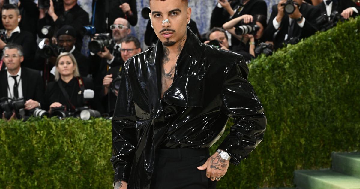 FOTOS: El impresionante cambio de 'look' de Rauw Alejandro en la Met Gala