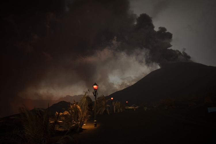 La erupción del volcán en la isla española de La Palma podría haber acabado tras tres meses 61b9d44c5911d.image