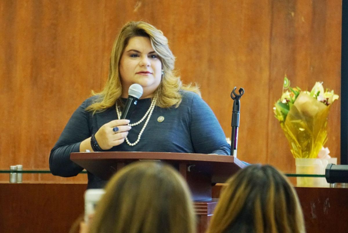 Jenniffer Gonzalez estadidad