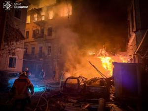 Imagen de la cobertura de: Rusia y Ucrania intercambian ataques nocturnos con muertos y heridos