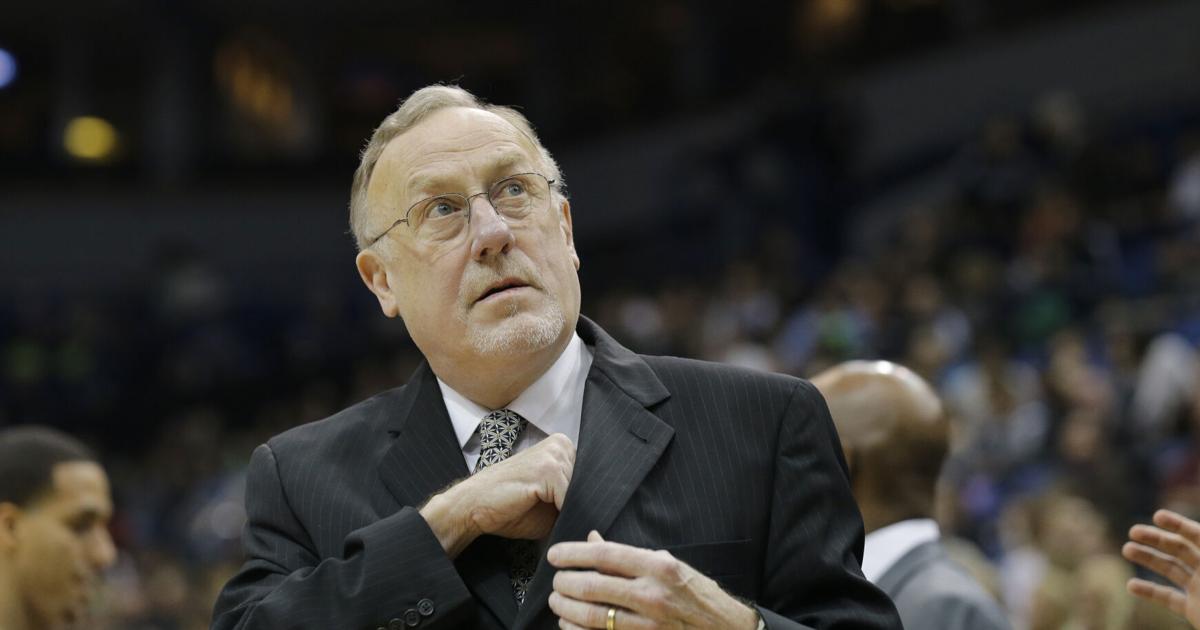 Fallece Rick Adelman, miembro del Salón de la Fama y exdirigente de la NBA, a los 79 años