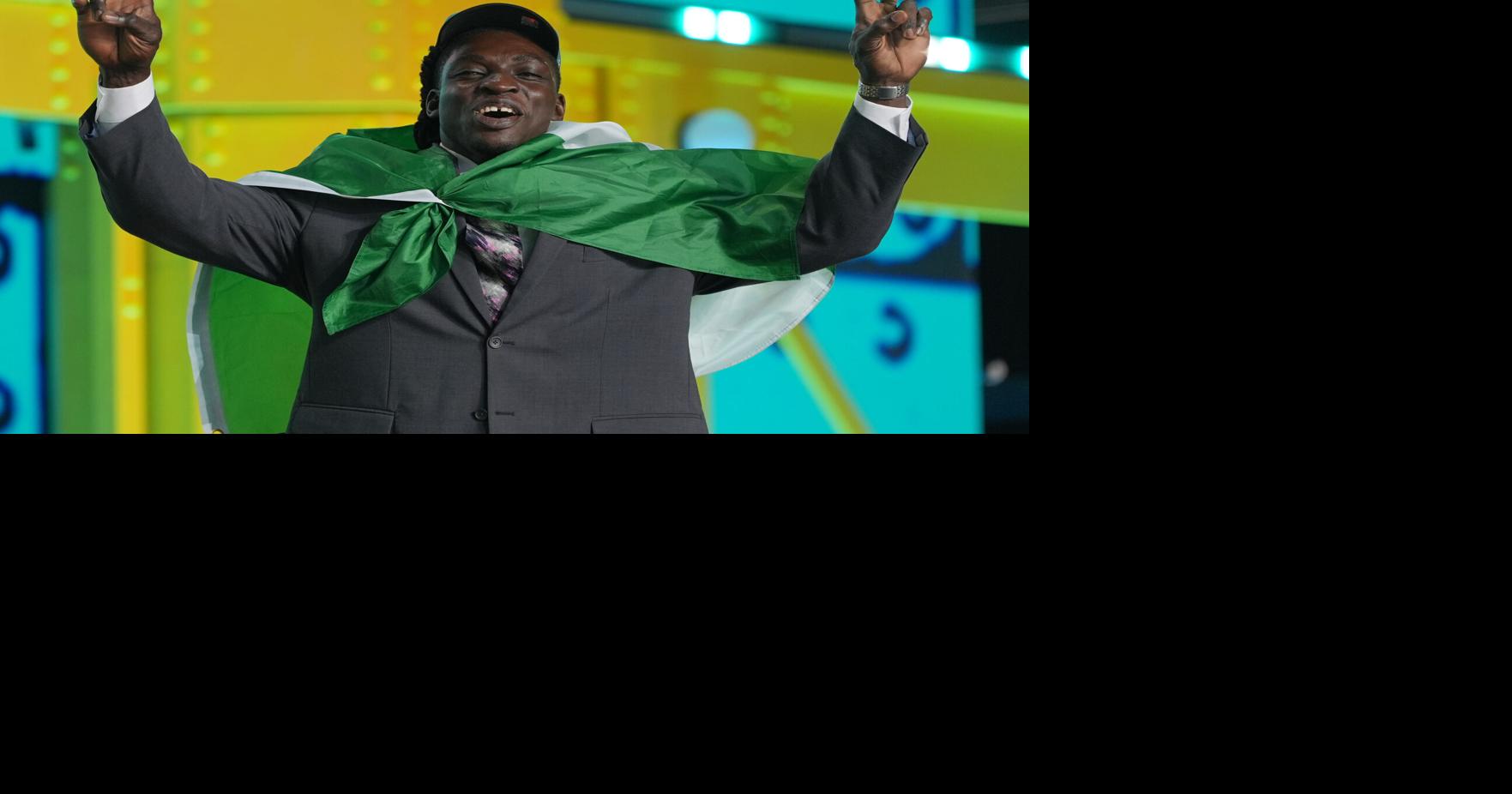 | Filadelfia apostó por un proyecto único eligiendo a un atleta nigeriano sin experiencia competitiva, pero con un físico élite y de gran proyección.