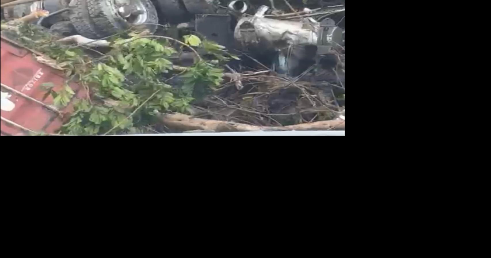 Camionero de 68 años muere tras volcarse su vehículo en la PR-52 en Caguas