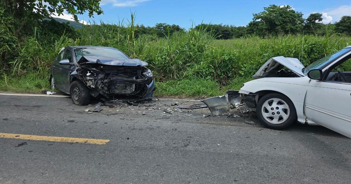 Choque frontal en PR-3 de Maunabo: hombre de 56 años muere; octogenario herido