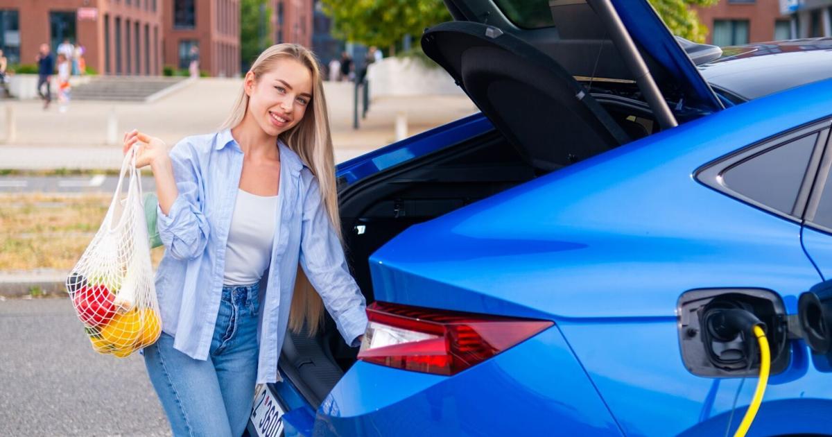 Ola de Calor y Coche Eléctrico: Consejos Esenciales para Mantener tu Vehículo y Batería en Óptimas Condiciones