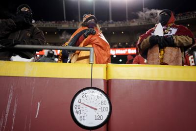Chiefs y Dolphins disputan el cuarto partido con más frío en la historia