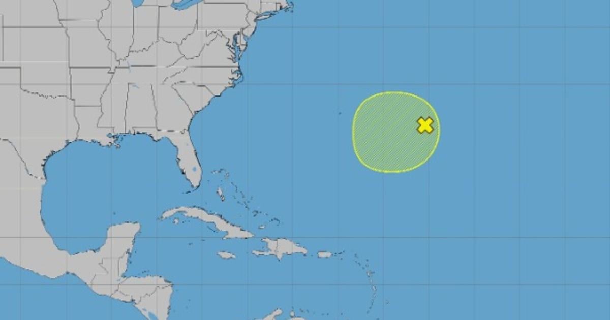 NHC vigila perturbación al este de Bermuda con 30% de probabilidad ciclónica