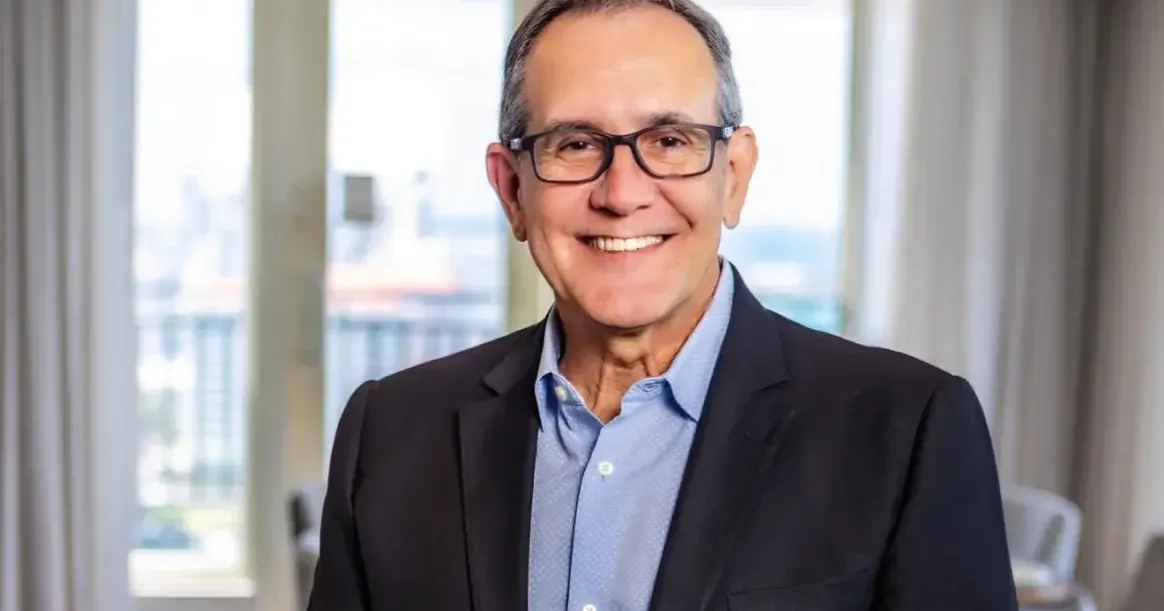 | Asesor Jurídico en Claro Puerto Rico.