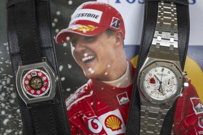 Ocho relojes propiedad del gran Michael Schumacher de la F1 salen a subasta