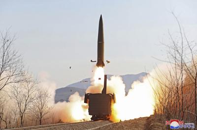 Seúl: Corea del Norte lanza dos aparantes misiles al mar