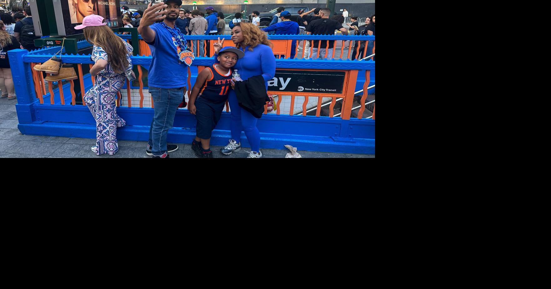 | Lo que dejó prácticamente mudo al astro de los Knicks fue la pregunta de en qué boleto estaría dispuesto a gastar 7.500 dólares él mismo. Averigua más aquí.