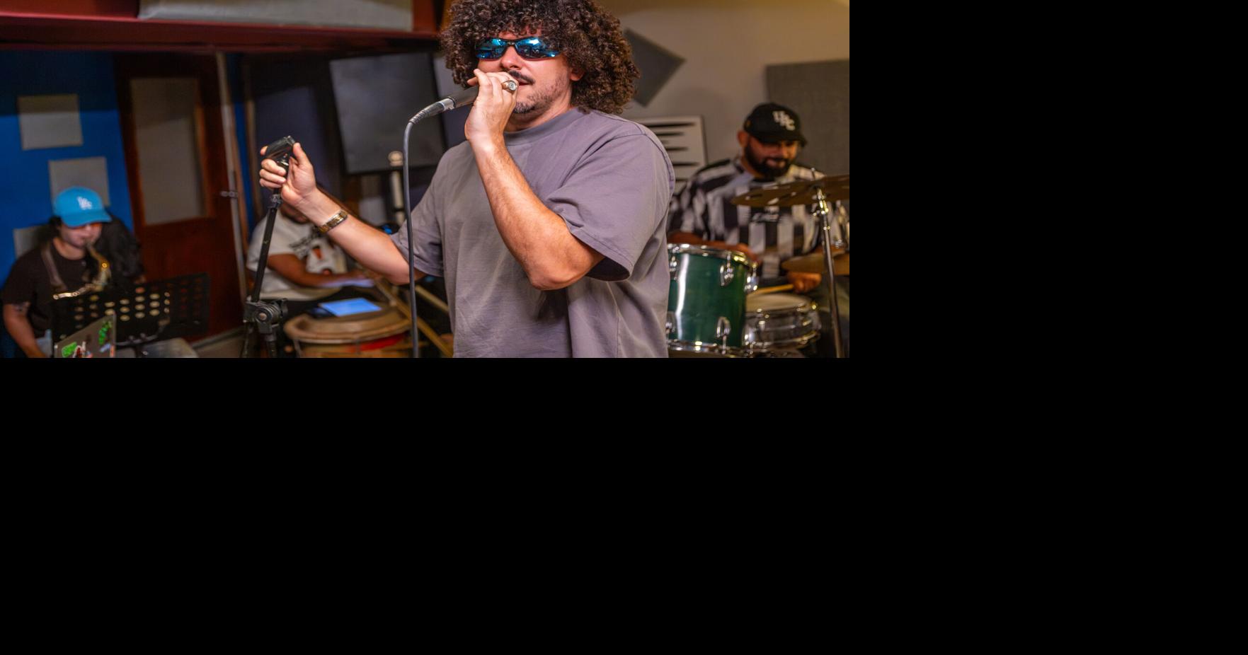 PJ Sin Suela debuta en Coca-Cola Music Hall, lanza nuevo disco y recibe nominación al Latin Grammy