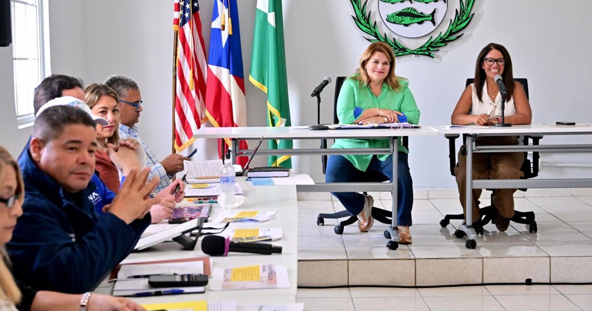 Gobernadora se reúne con alcaldesa de Salinas para atender necesidades del municipio
