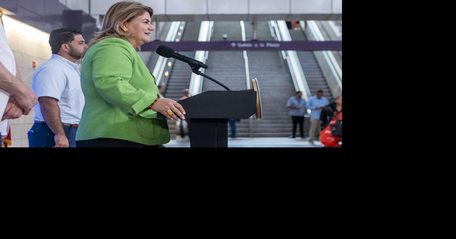 Jennifer González firma ley que elimina requisito de residencia para aspirantes a la abogacía
