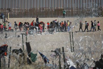 Nueva lista de casos pretende agilizar expulsión de migrantes recién llegados a Estados Unidos