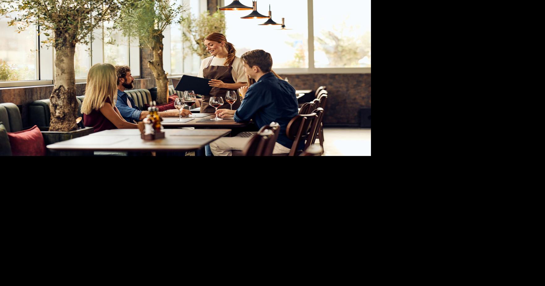 Puertorriqueños reducen visitas a restaurantes por presión económica, revela estudio