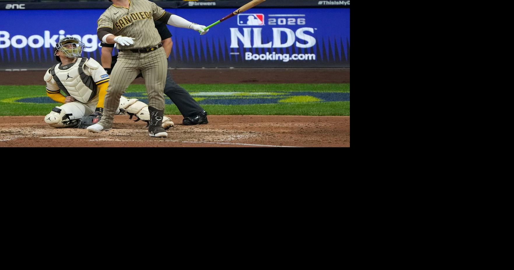 El techo del estadio niega jonrón a San Diego y Milwaukee gana el primer juego de la NLDS