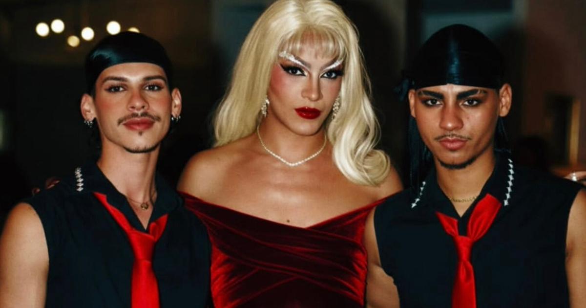 Drag queen Vivienne Lior debuta en las tablas con obra teatral "De mujer a mujer"