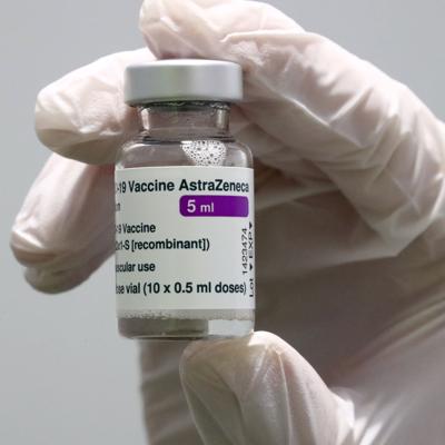 Retiran autorización a vacuna de AstraZeneca para covid-19