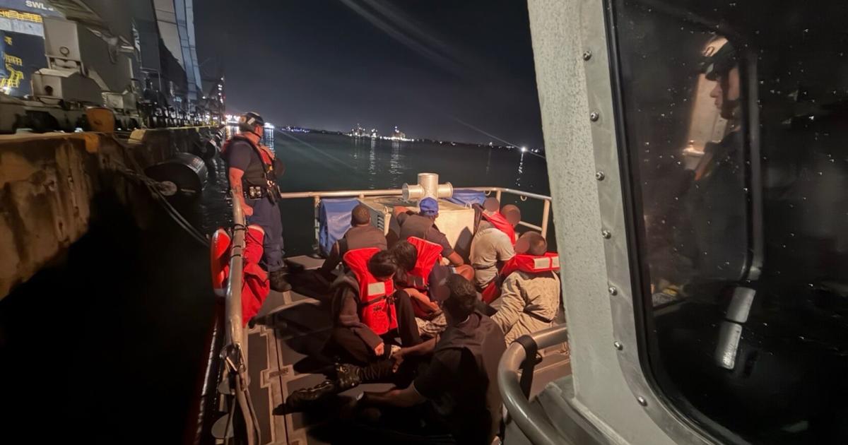Guardia Costera intercepta embarcación con ocho inmigrantes en el puerto de San Juan