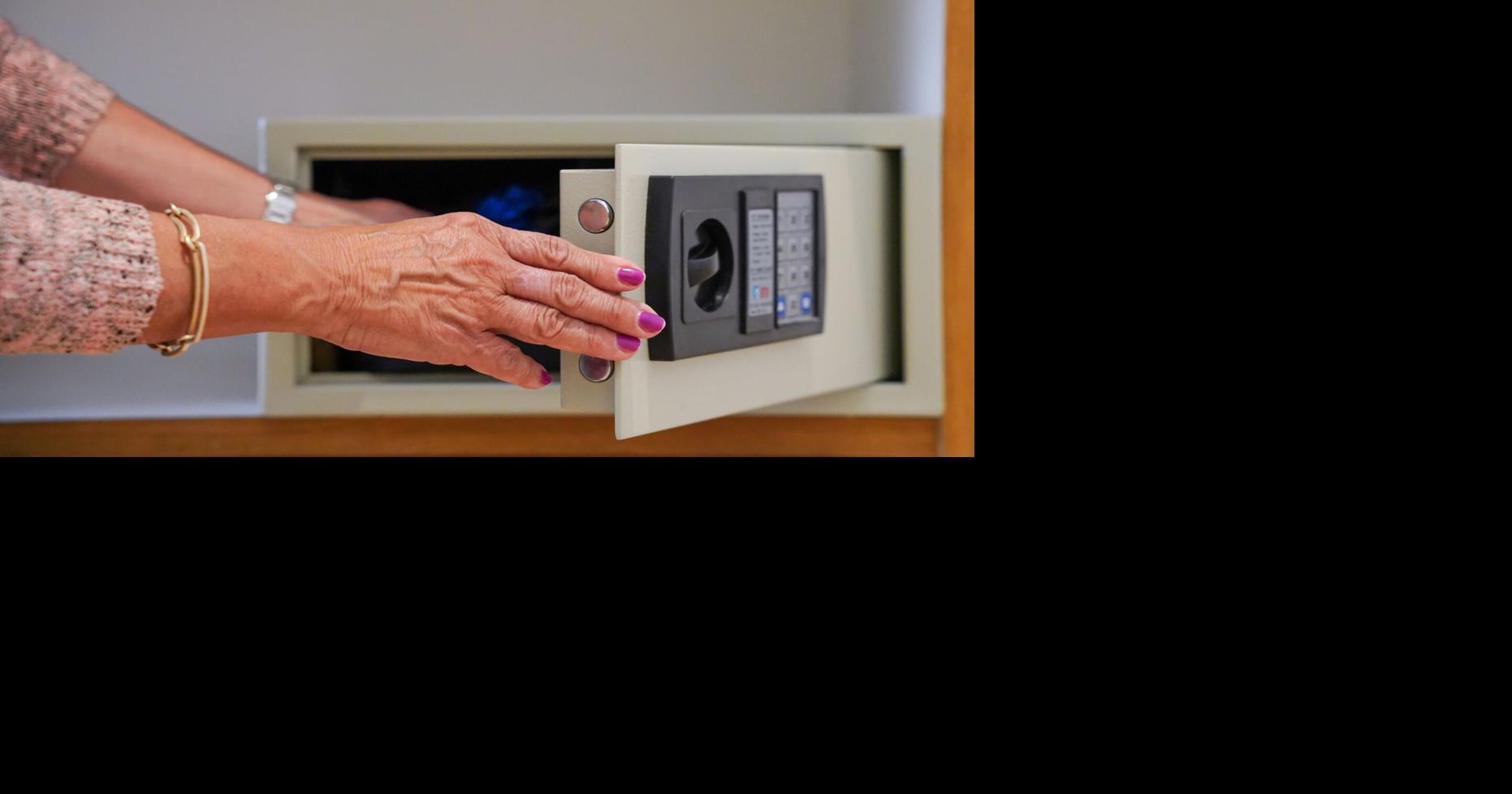 Joven acusada de robar $54,000 de los ahorros de su abuela en Cataño ingresa a prisión