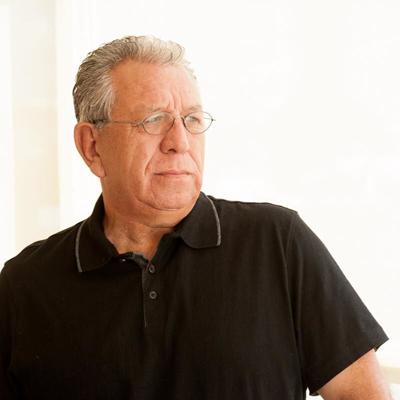 Piden ayuda para la recuperación del periodista Carlos Weber