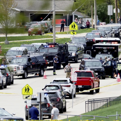 Autoridades “neutralizan” persona armada afuera de una secundaria en Wisconsin