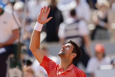 Novak Djokovic abre su participación en el Abierto de Francia con una victoria