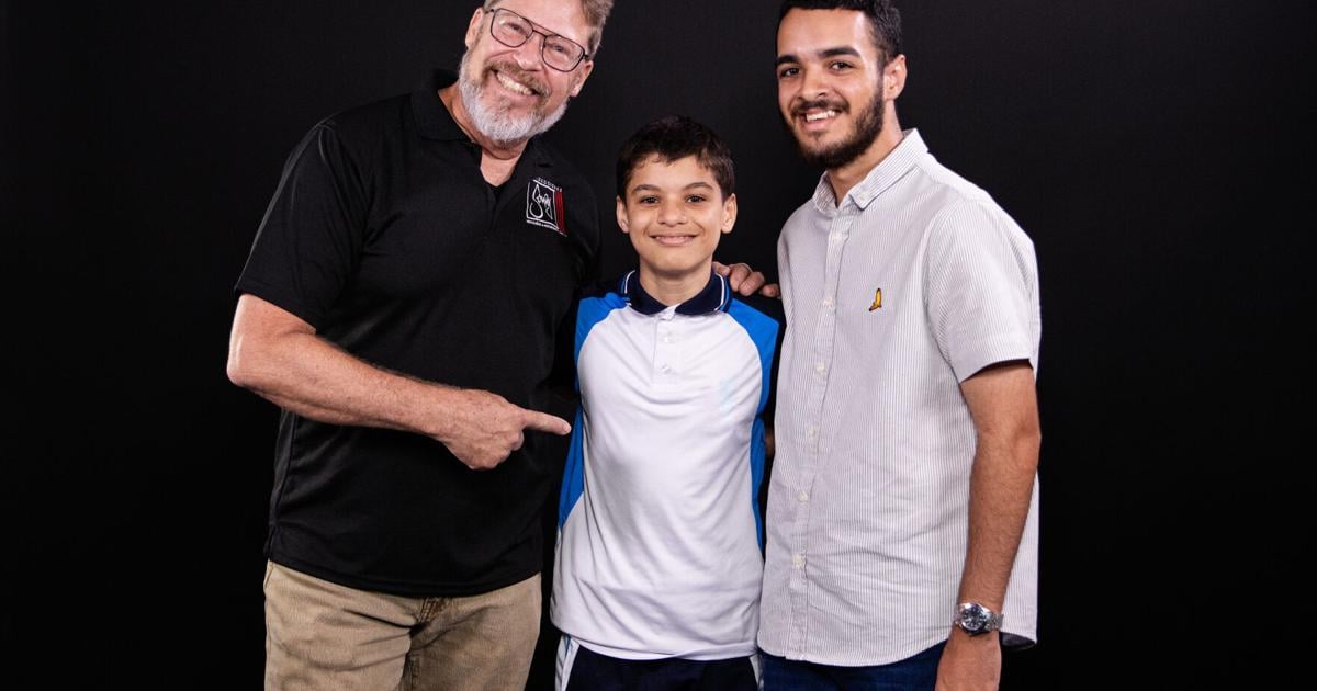 Joven de 13 años debuta como actor en el musical "Marcelino, pan y vino"