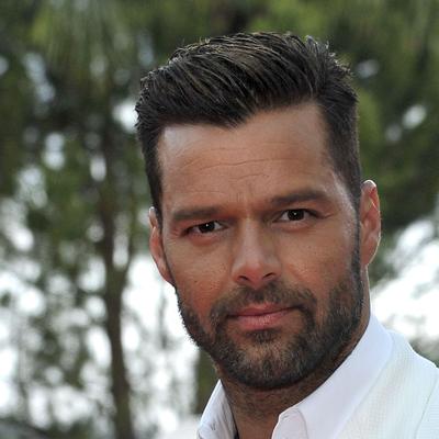 Sobrino de Ricky Martin “evita ser emplazado”, aseguran abogados del artista
