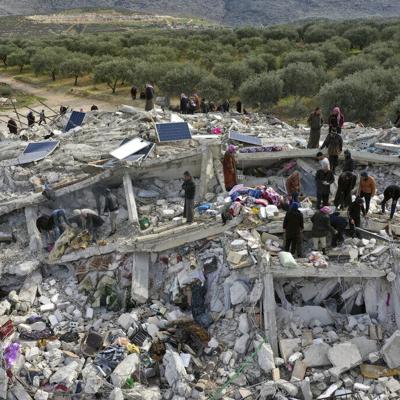 VÍDEOS: Devastador terremoto en Turquía y Siria sobrepasa los 3,400 muertos y miles de heridos