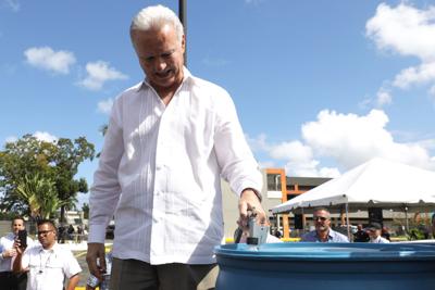 Bayamón presenta nuevo centro de distribución de agua